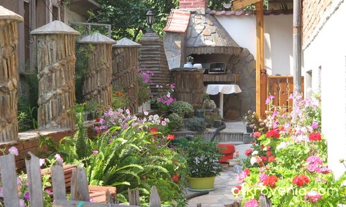 Домът на Българката [1]