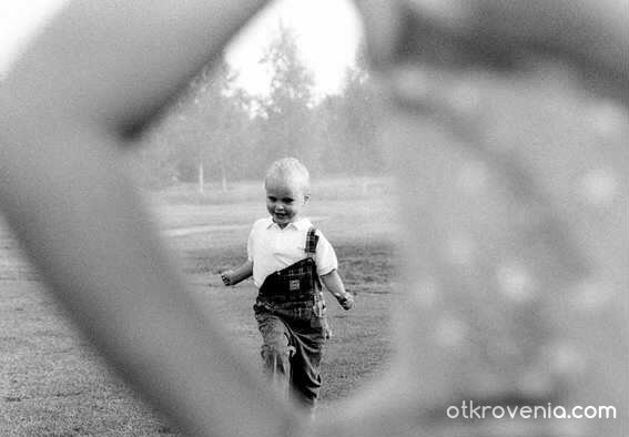 В ръката на сестра ми