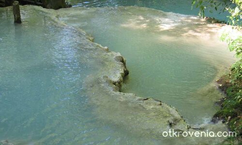 Стъпала към водния дворец