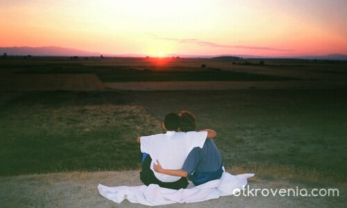 Млади и дивни