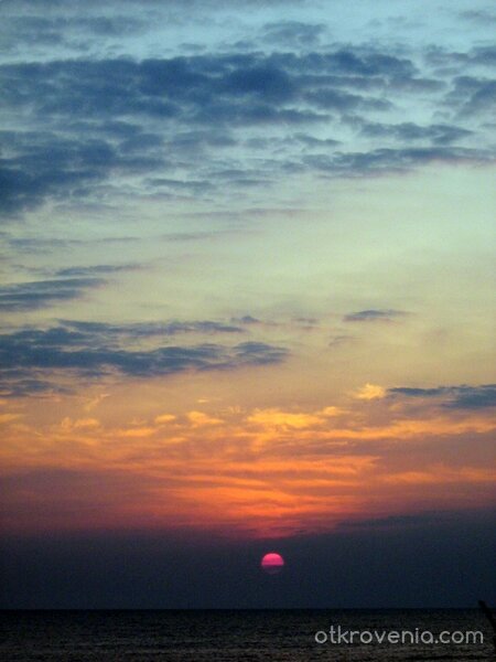 в ранни зори, спокойствие, чай и наслада от дивните изгреви...