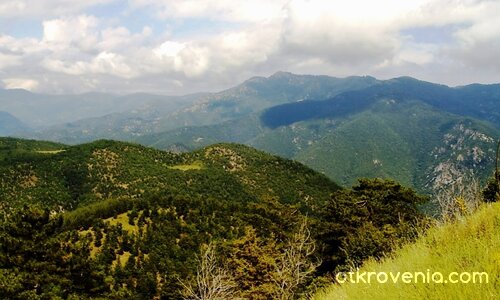 Подир сенките на облаците