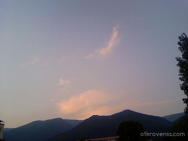 .:Облаци над балката:.