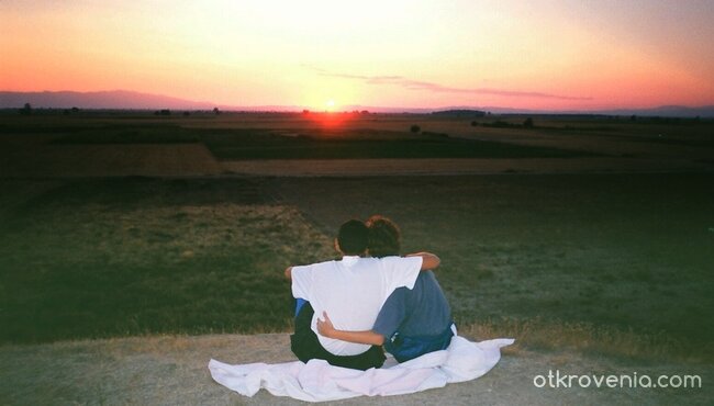 Млади и дивни