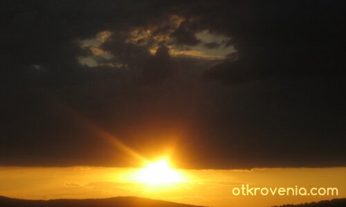 разумът мълчи пред чувствата... 