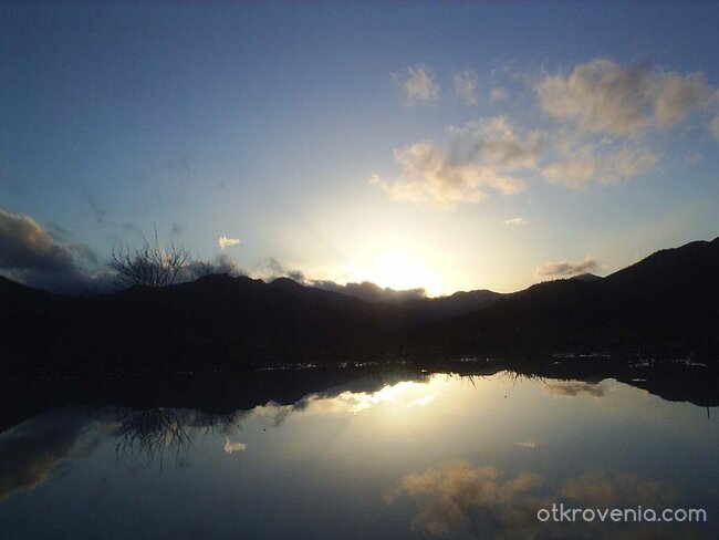 Athair ar Neamh (Отец на небесата)