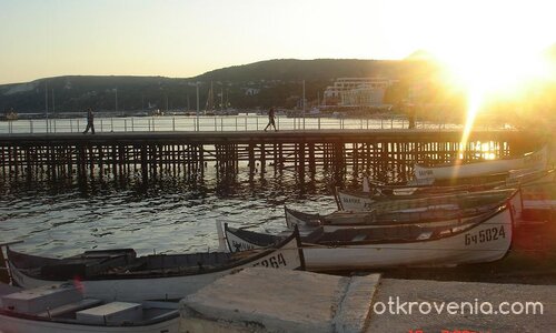 Красивия залез