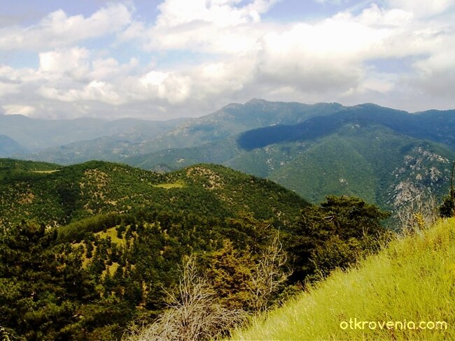Подир сенките на облаците