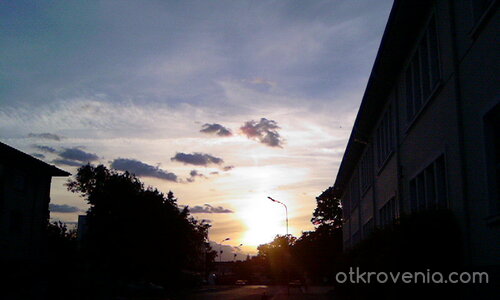 Красив залез