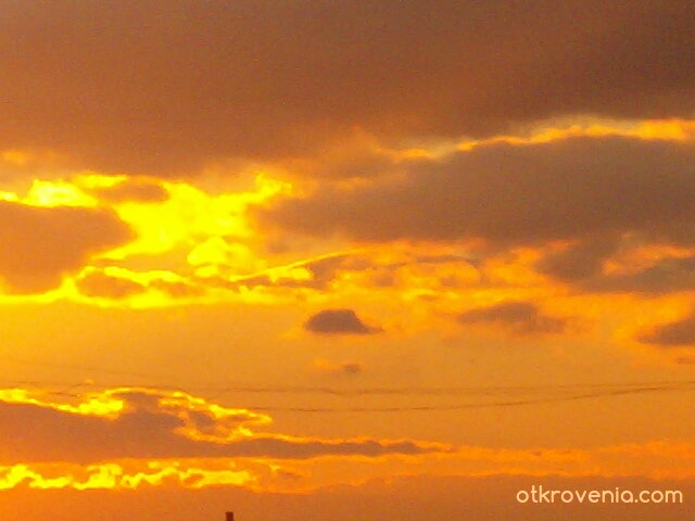 Небе от злато