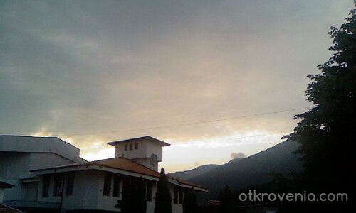 Киното и загадъчното небе