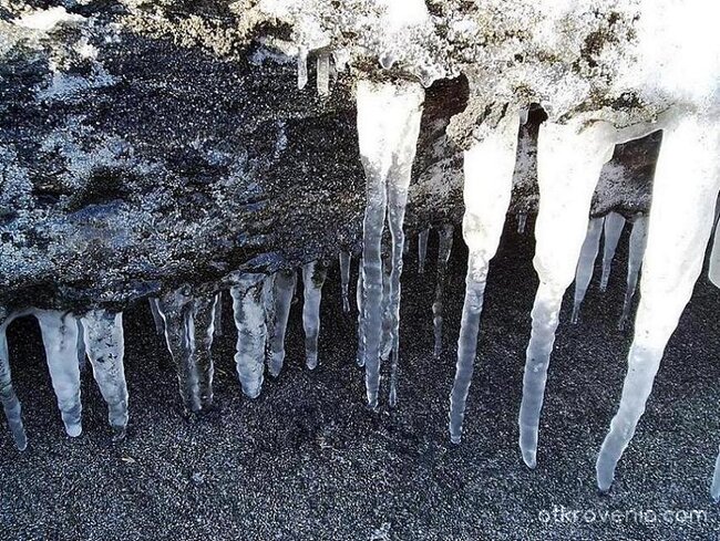 Леден затвор