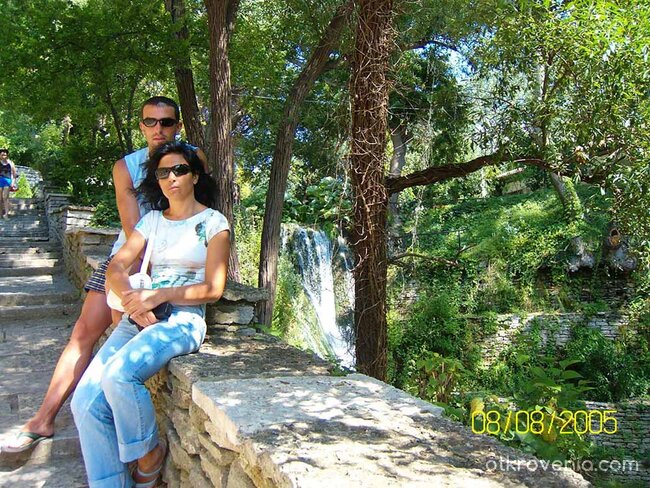 Водопадът в двореца Балчик