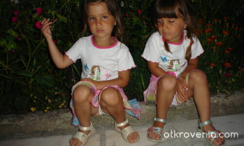 Лилия и Виктория(диви диваненца)