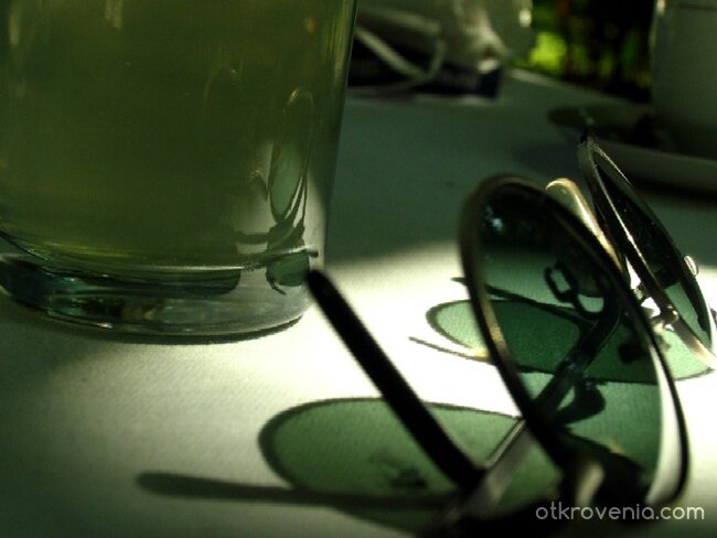 Очилата на моя приятел Марлоу