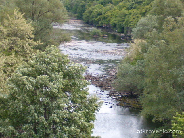 Просто една рекичка ..