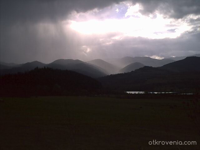 и се отвори небето