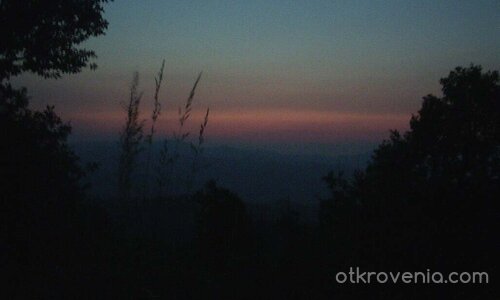 Tawelwch Sydd (Тихо е)