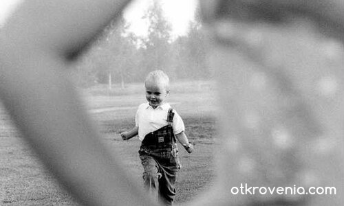 В ръката на сестра ми