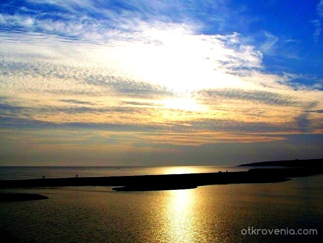 Отражения в морето и реката едновременно!