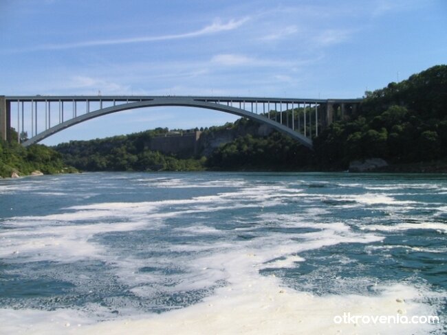 Пенливи Води