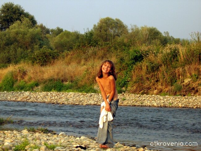 ЕMOЦИИ...  "срамежливка"